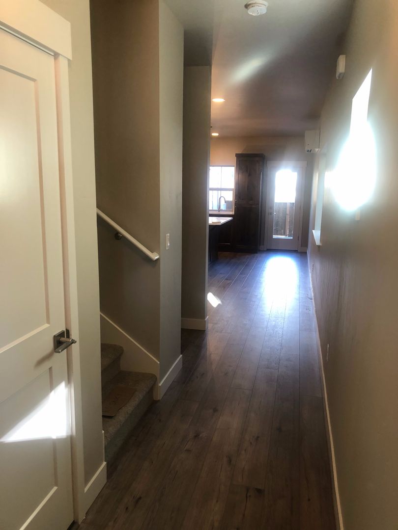 Bend Townhome: 20136 Reed Lane