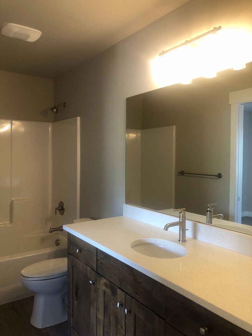 Bend Townhome: 20136 Reed Lane