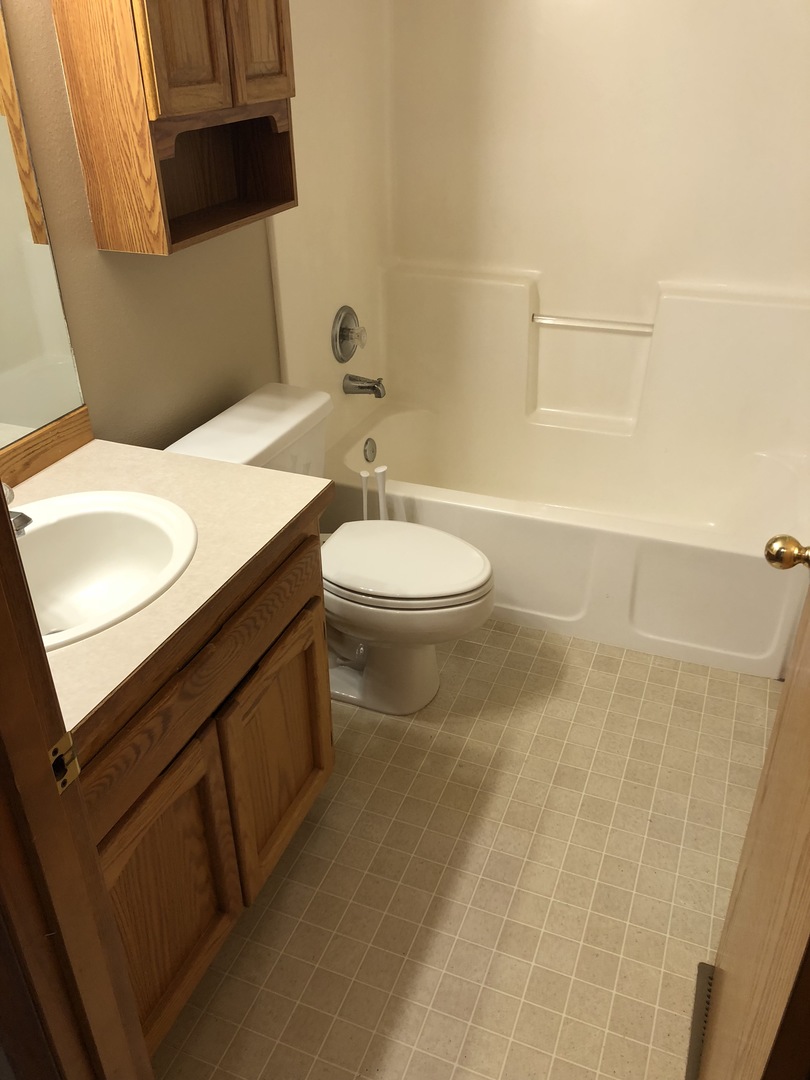 Redmond House: 2825 SW Volcano Ct