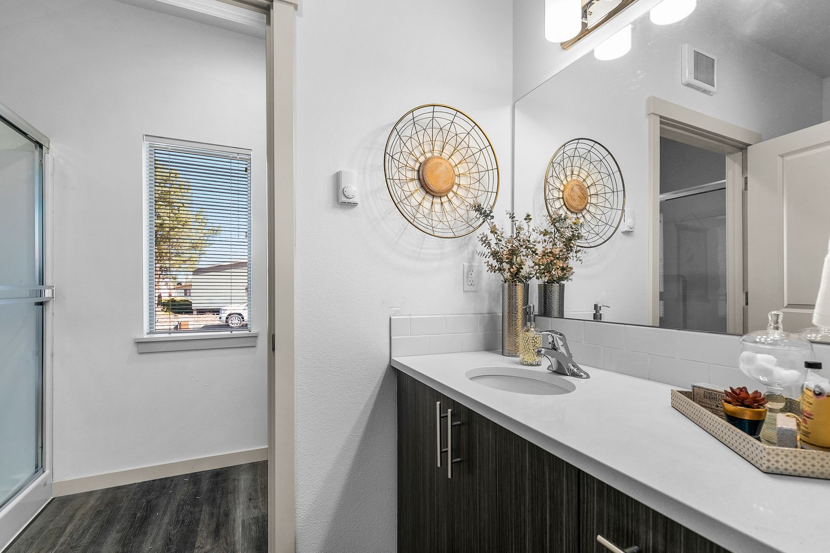 Redmond Apartment: 630 NW Kingwood Ave