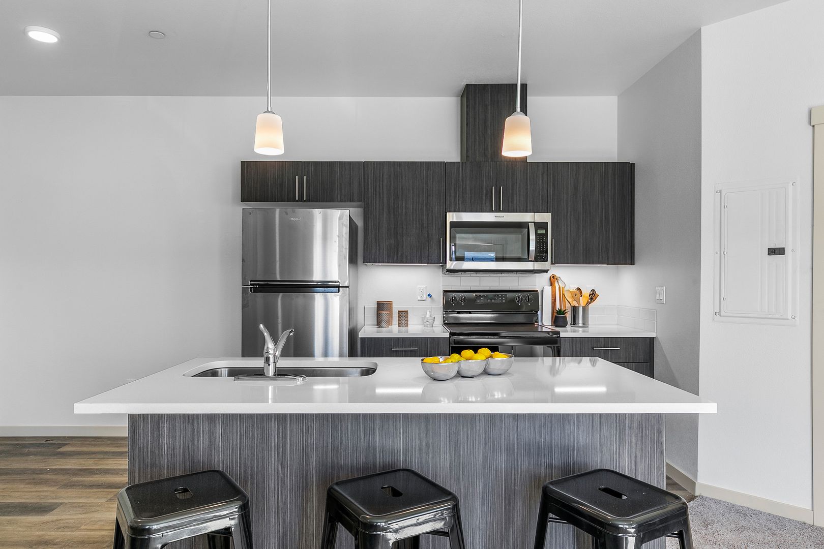 Redmond Apartment: 630 NW Kingwood Ave