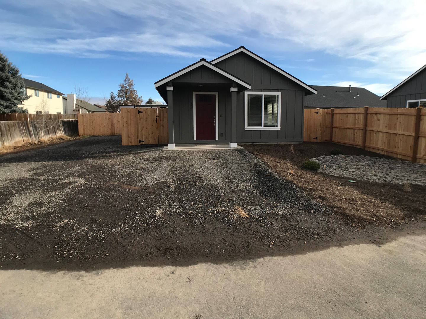 Redmond Apartment: 957 NW Oak Ave