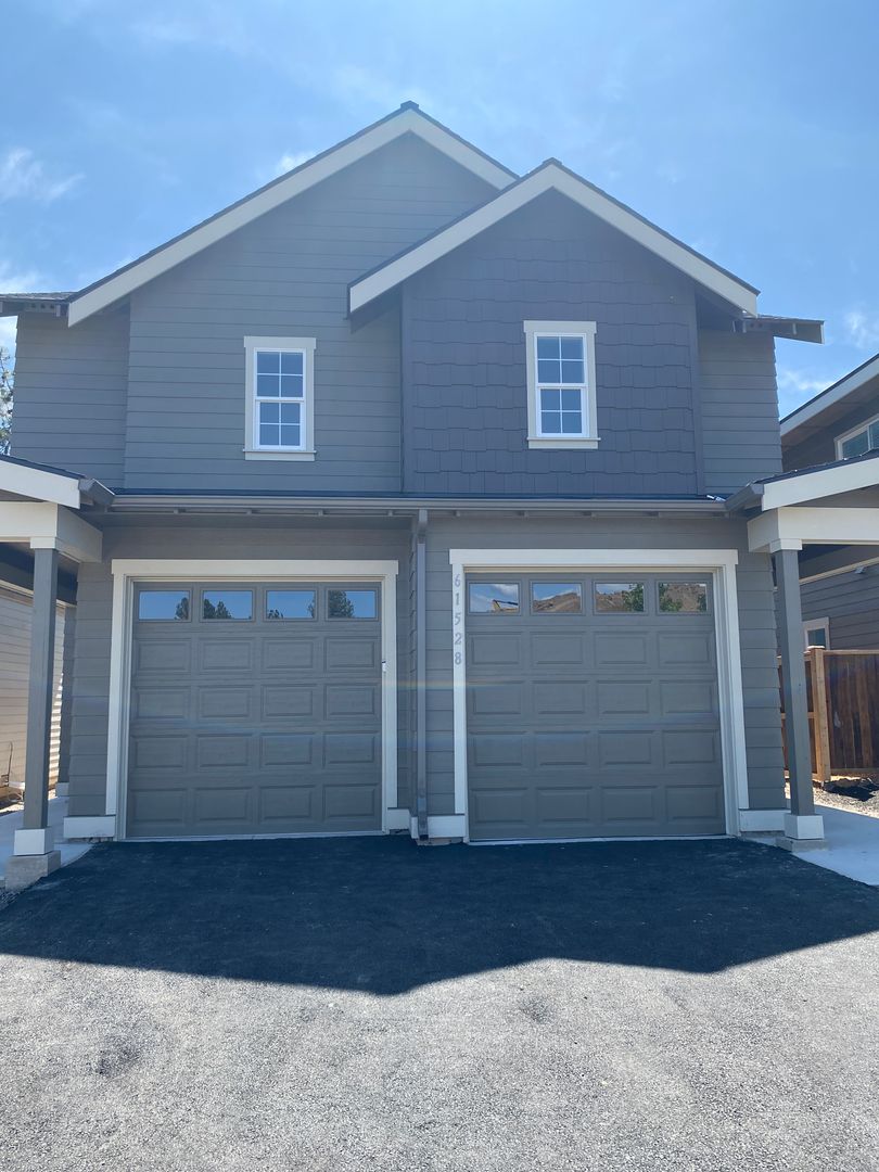 Bend Townhome: 61528 Lucia St