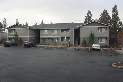 2 Bedroom Apartment close to the Old Mill – photo 1