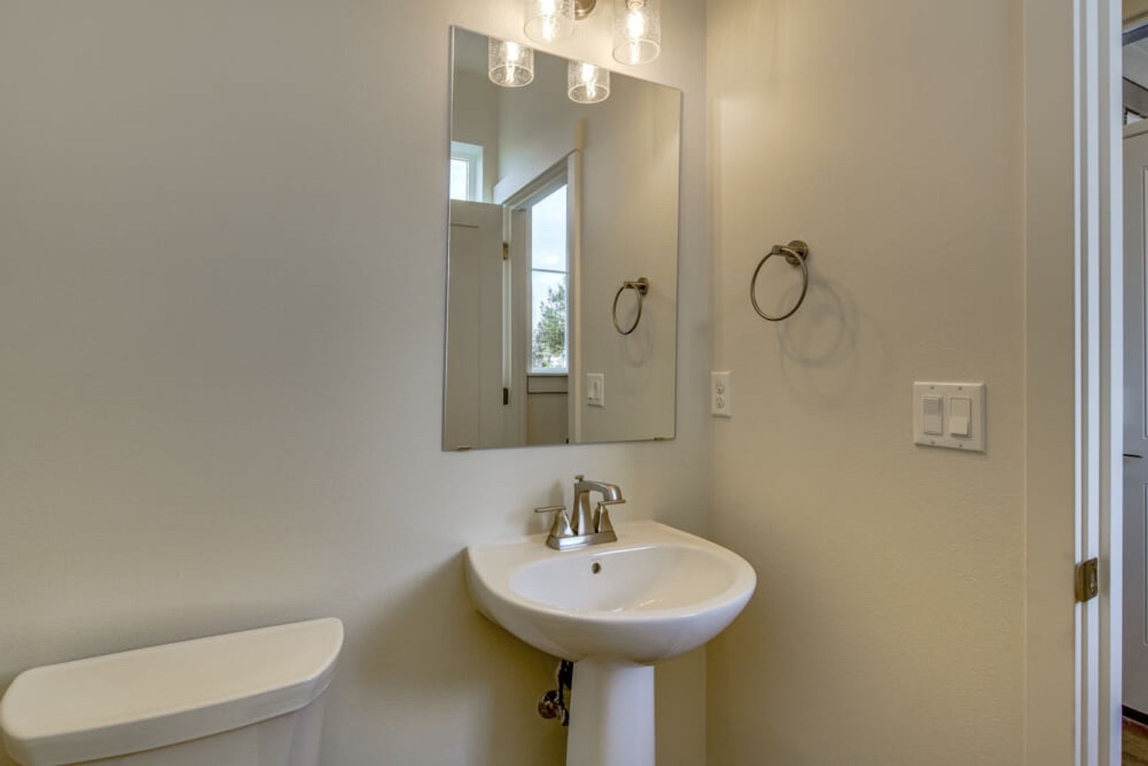 Bend House: 2530 NE Purcell Blvd