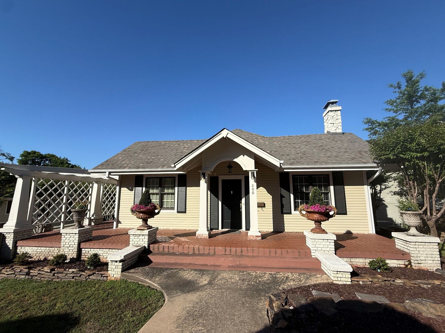 Little Rock Apartment: 200 Ridgeway Drive