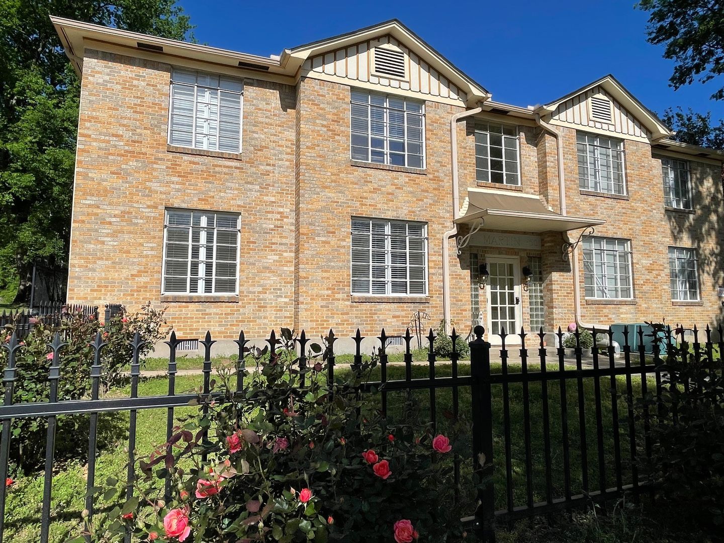 Little Rock Apartment: 1406 Broadway St