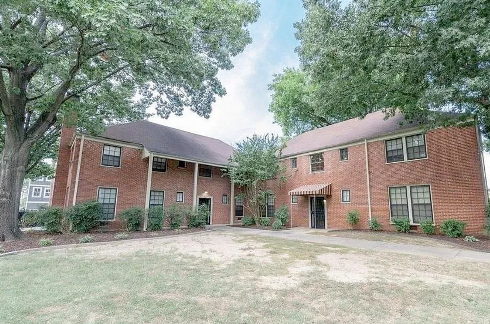 Little Rock Apartment: 922-924