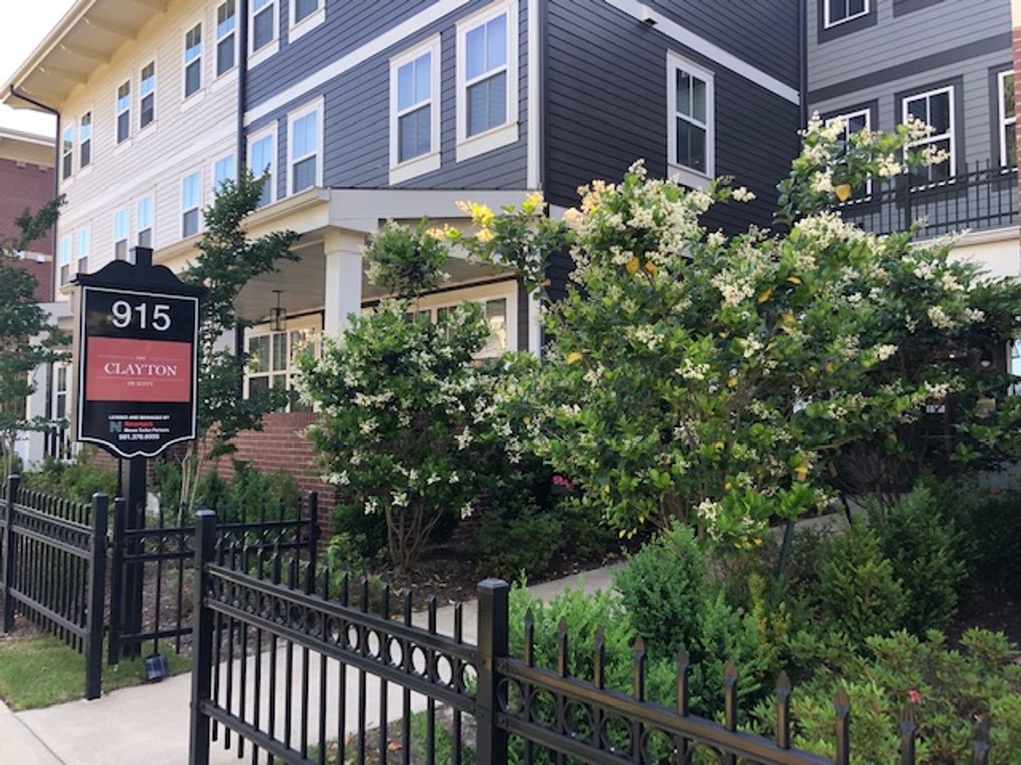 Little Rock Apartment: 915 Scott St