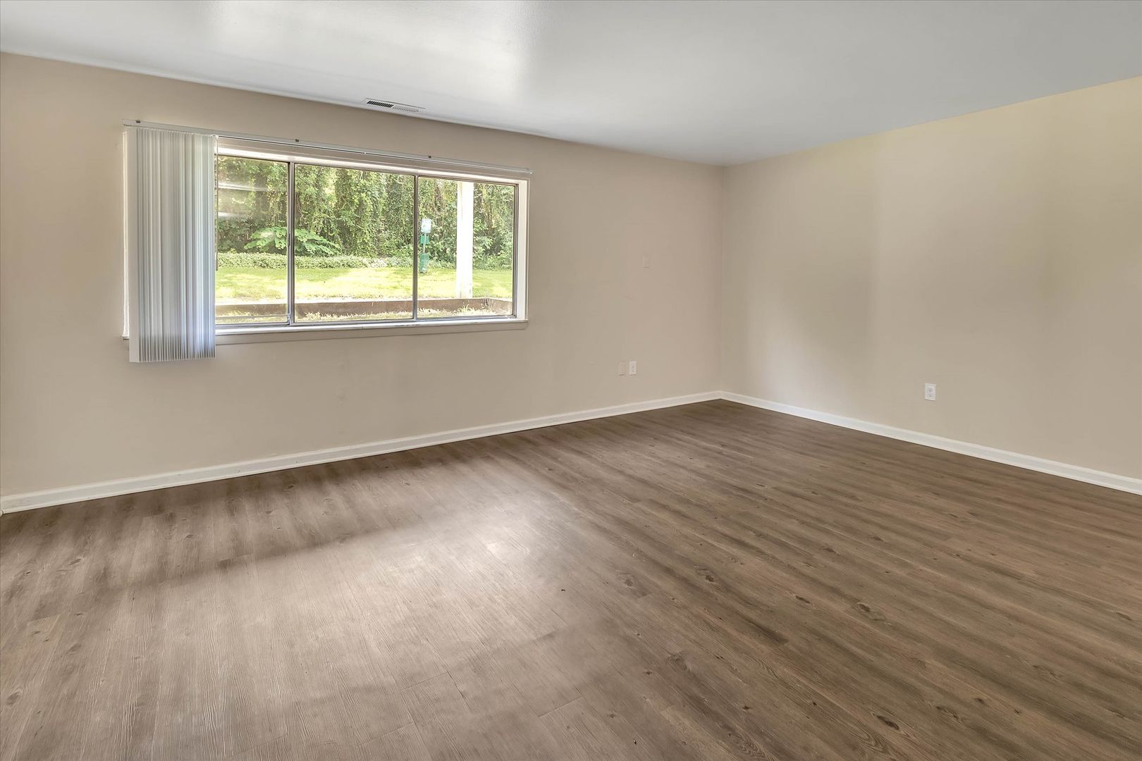 320 South Drake Road, Kalamazoo, MI 49009