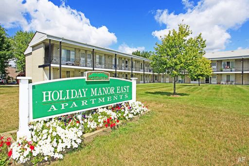 Holiday Manor East | Two Bed | One Bath