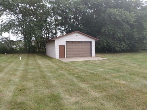 20x30 ft Storage Barn