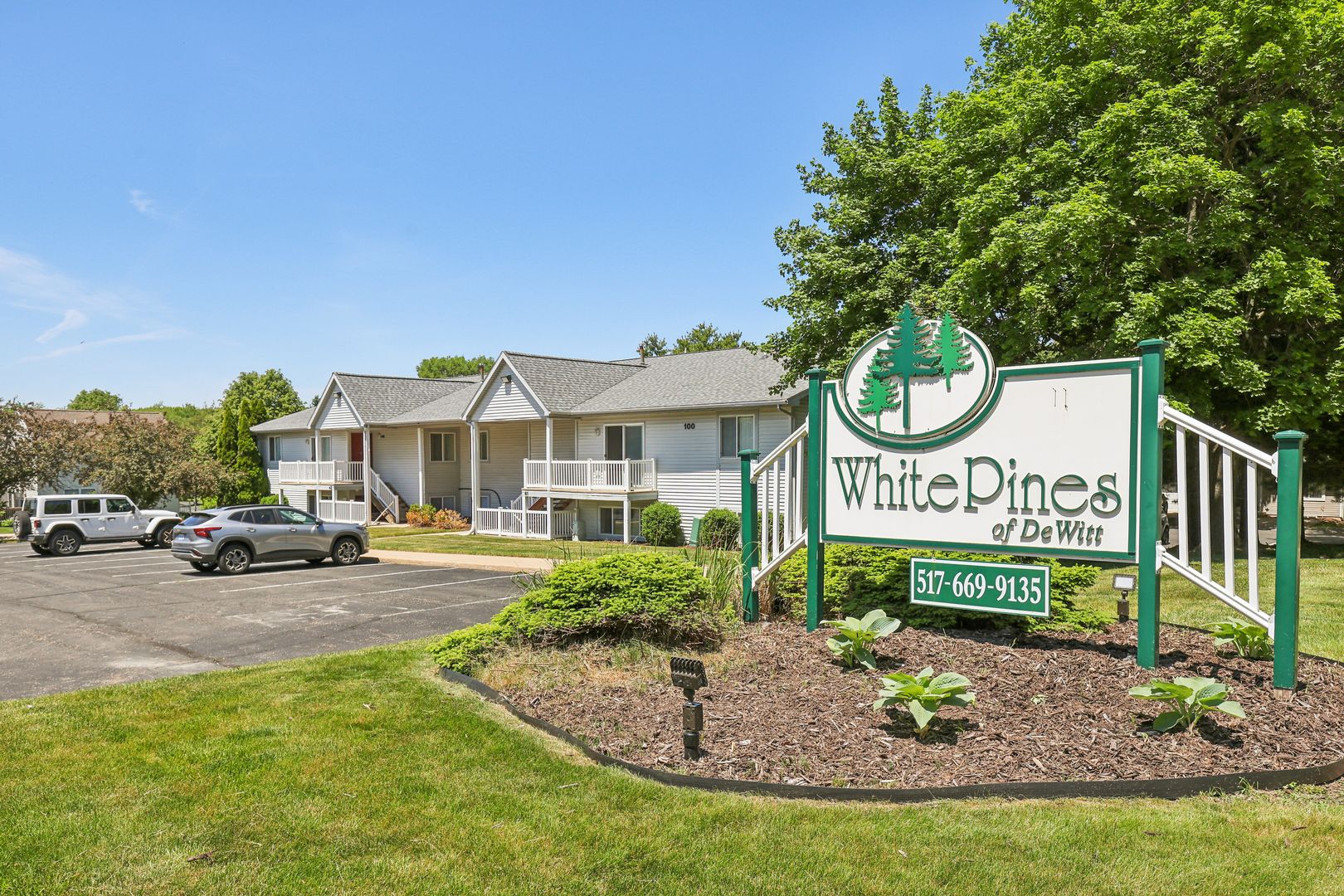 DeWitt Apartment: 270 Brunswick Drive