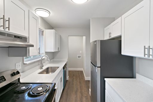Two Bedroom (Upgraded Duplex) | One Bath