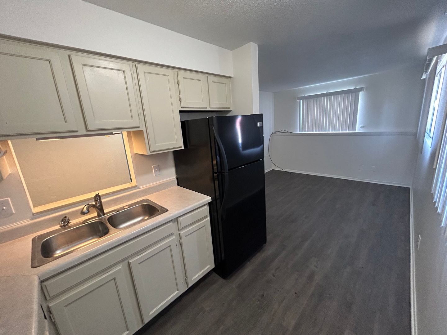 Owosso Apartment: 411 North Chipman St