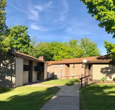 Woodview Village Apartments - Two Bedroom UTILITIES INCLUDED (With WIFI)