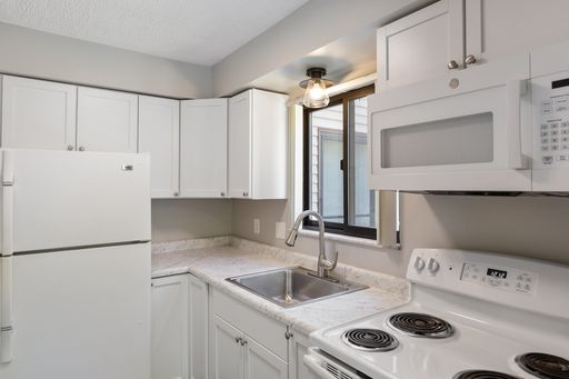 Cottrell Apartments | One Bed | One Bath | $500 Off First Month's Rent
