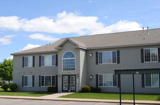 2nd floor 2 bed 2 bath with washer dryer and carport WAITLIST APPLICATIONS