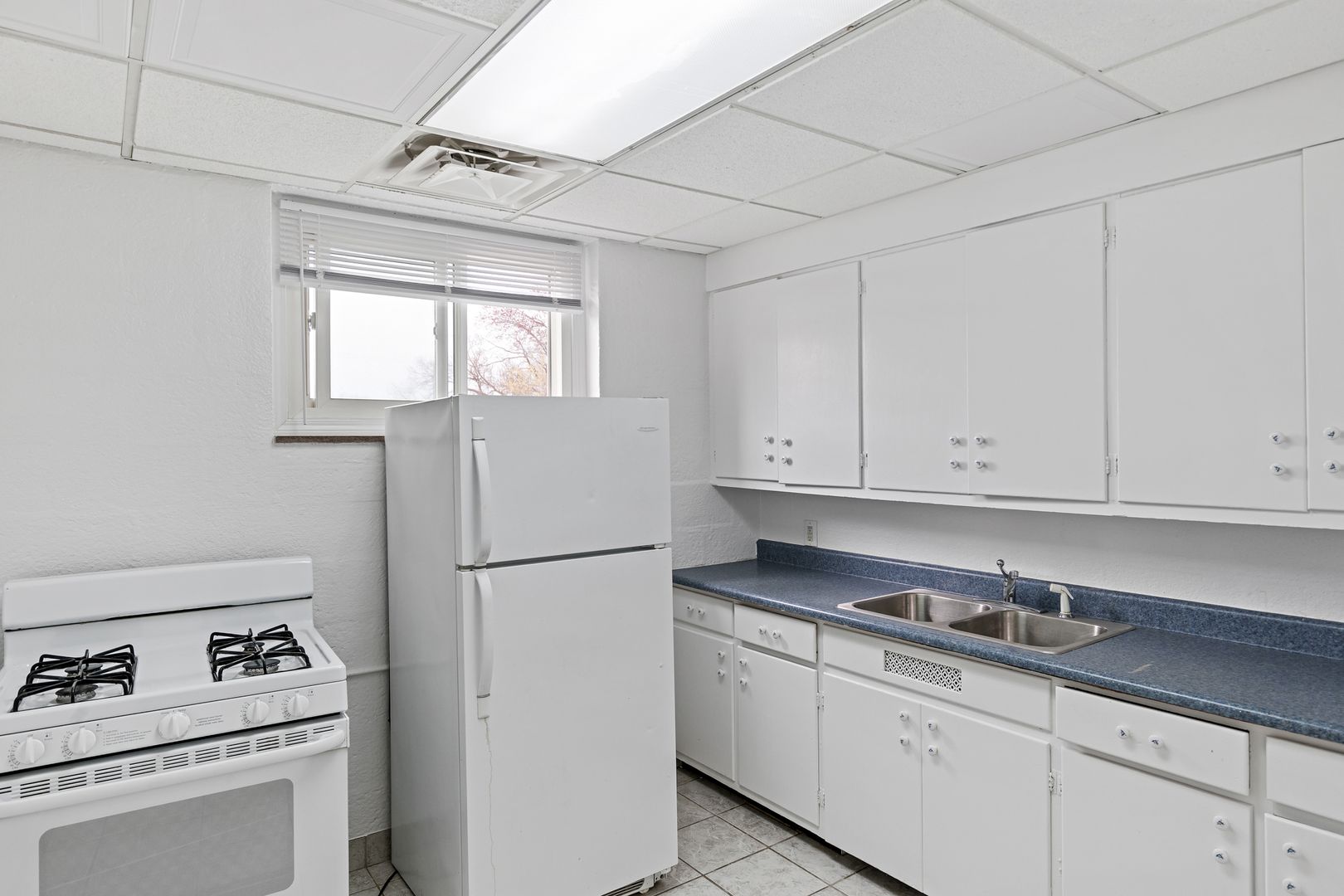 Wayne Apartment: 34610 Sims St.