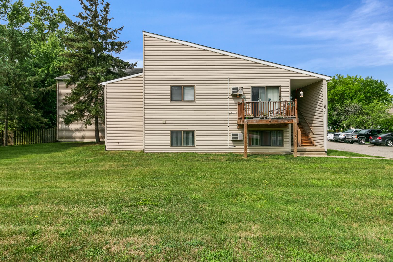 2371 Aurelius Rd, Holt, MI 48842