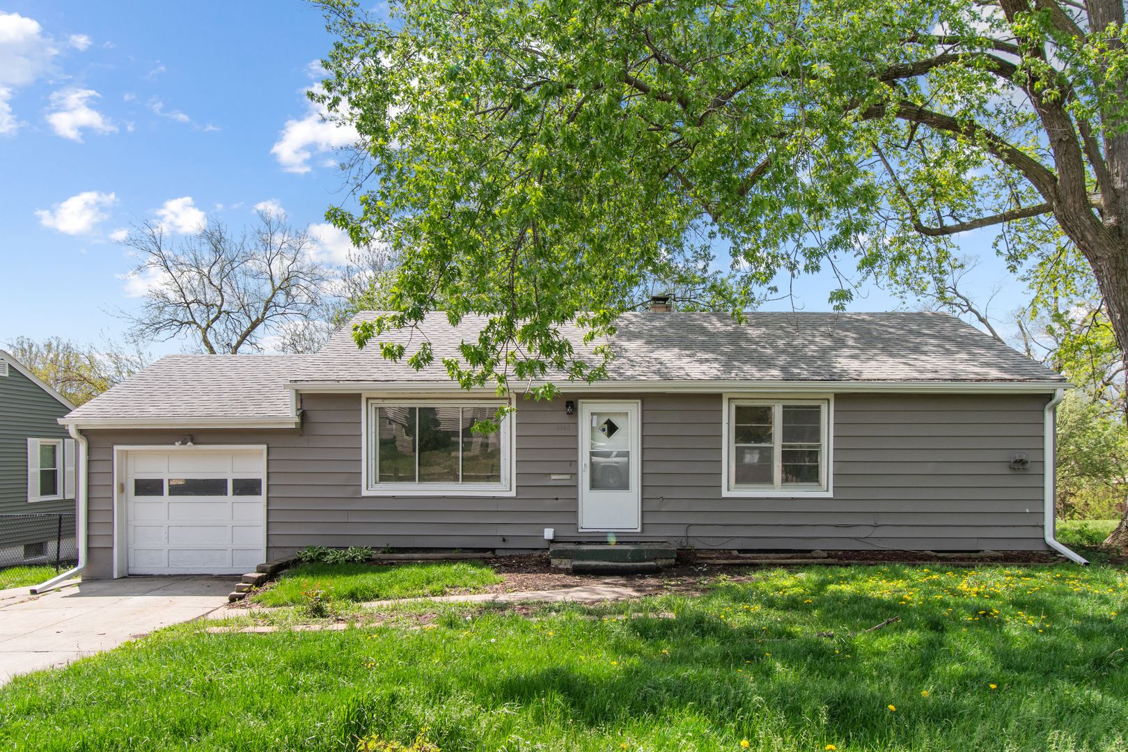 Omaha House: 3565 Frances Street