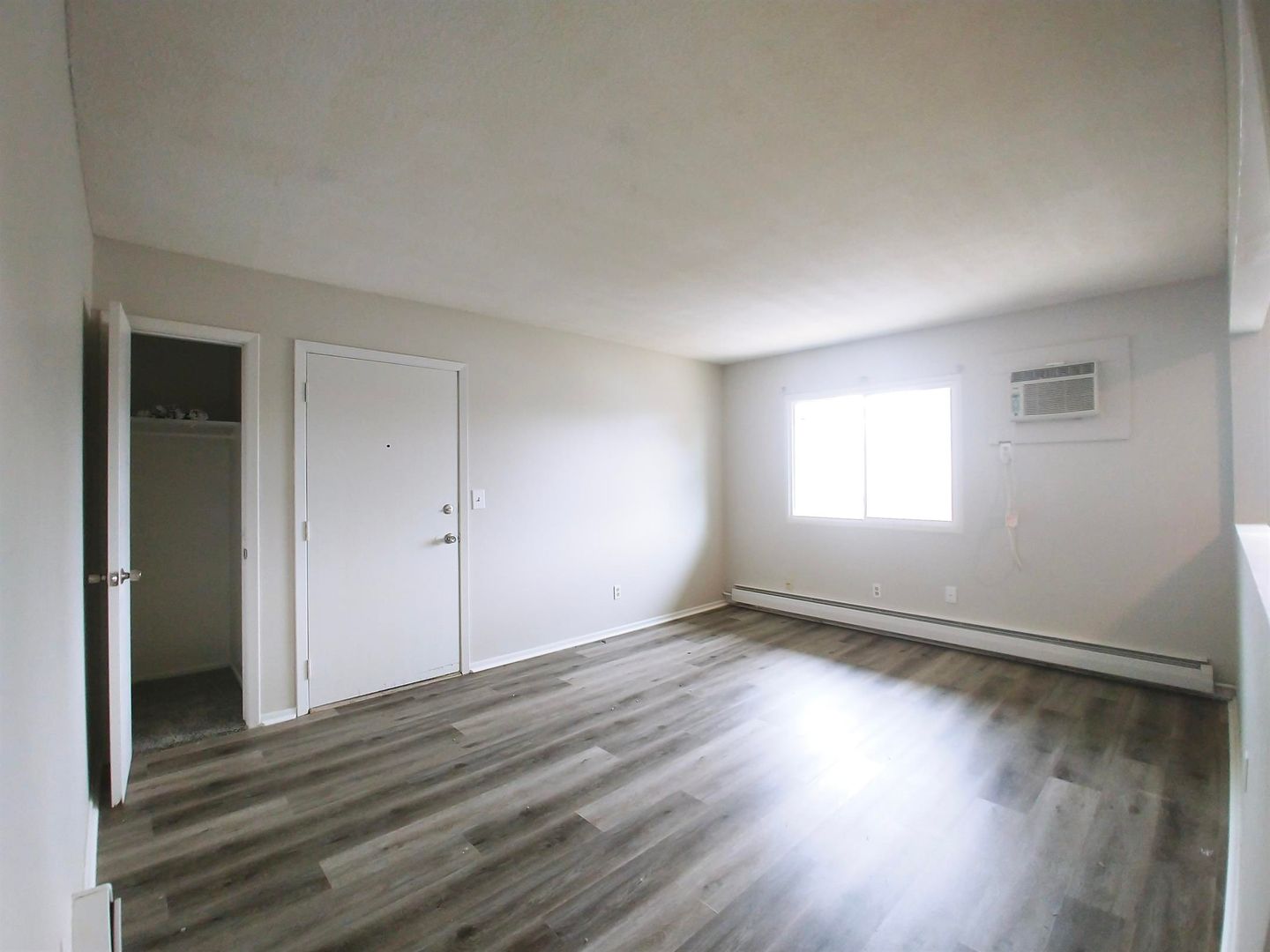 Omaha Apartment: 4422 S 25th Street