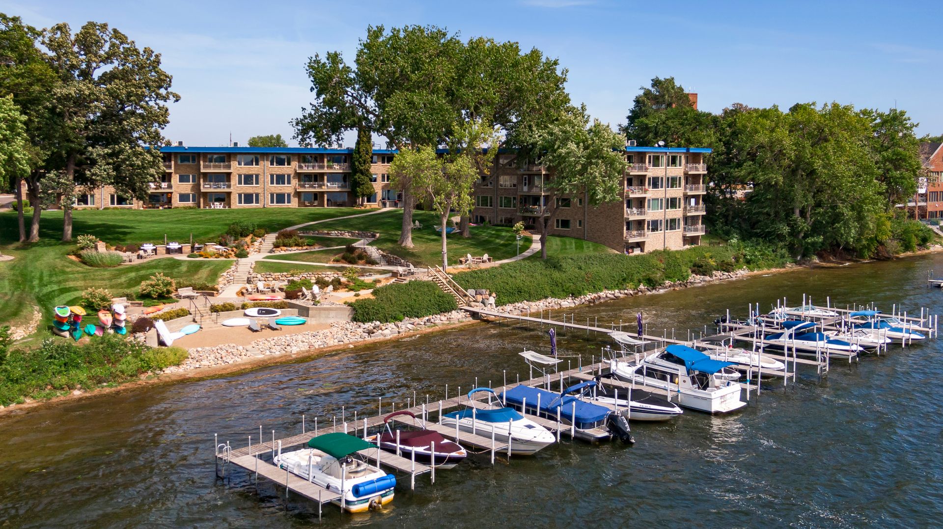 Spring Park Apartment: 4177 Shoreline Dr