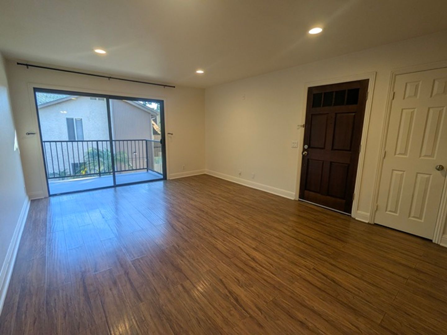 Lakeside Condo: 12710 Laurel St #115