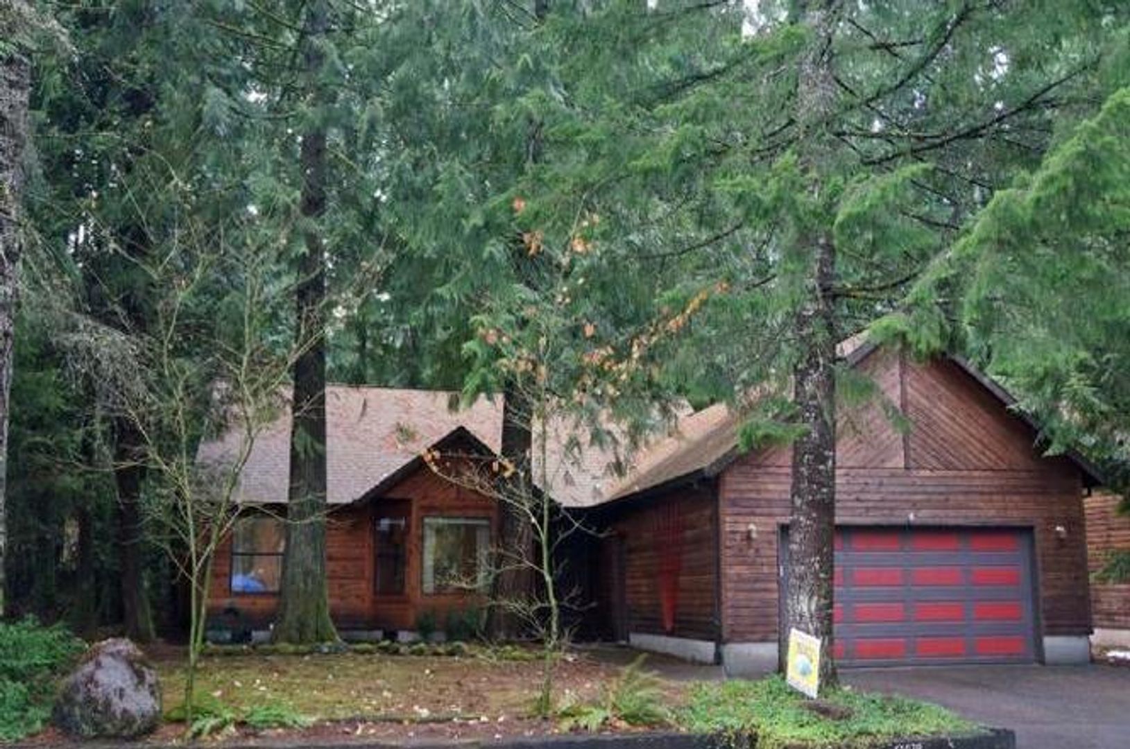 Rhododendron House: 65070 E. LUPINE DR.