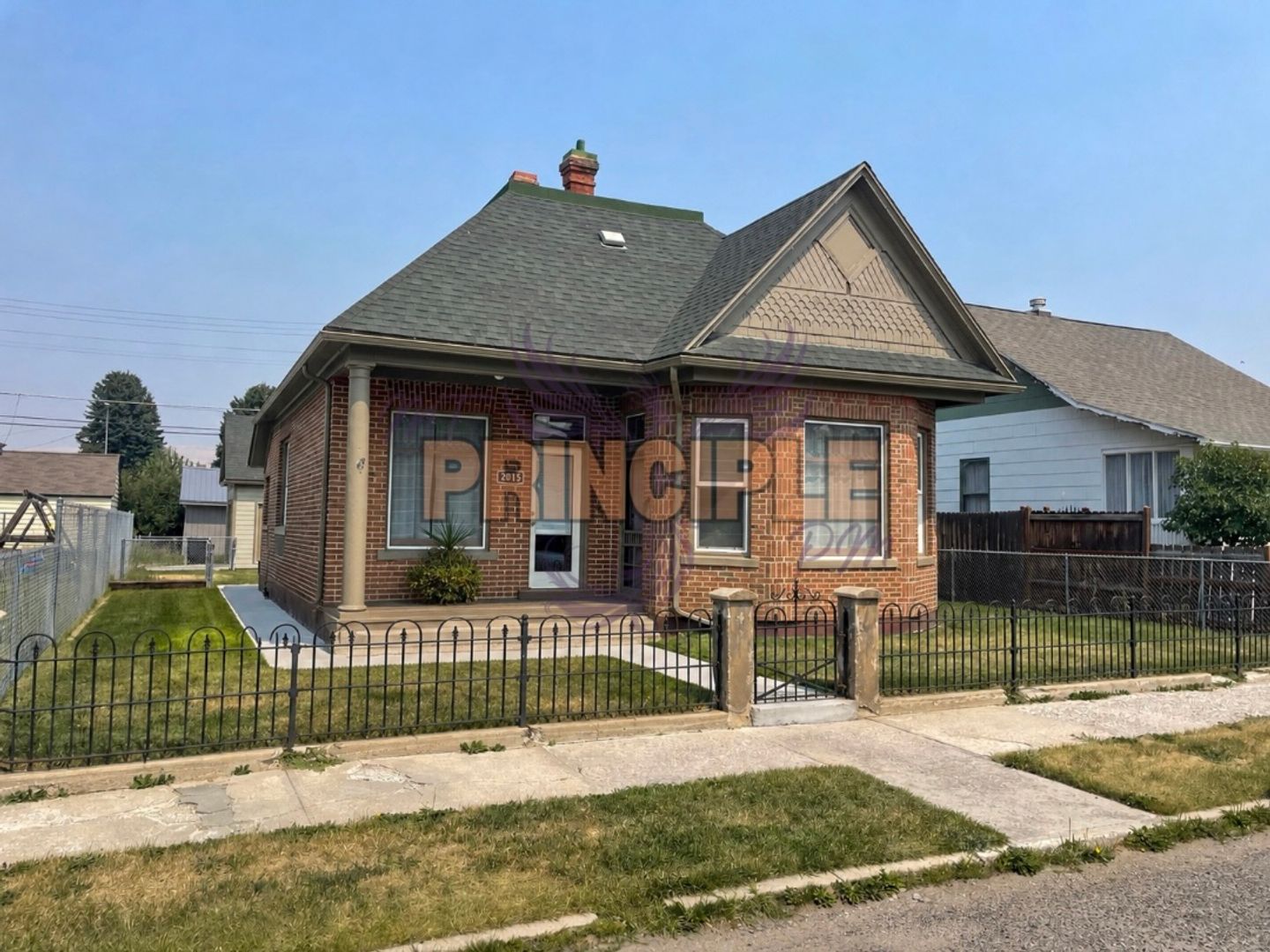 Butte House: 2015 Wall St.
