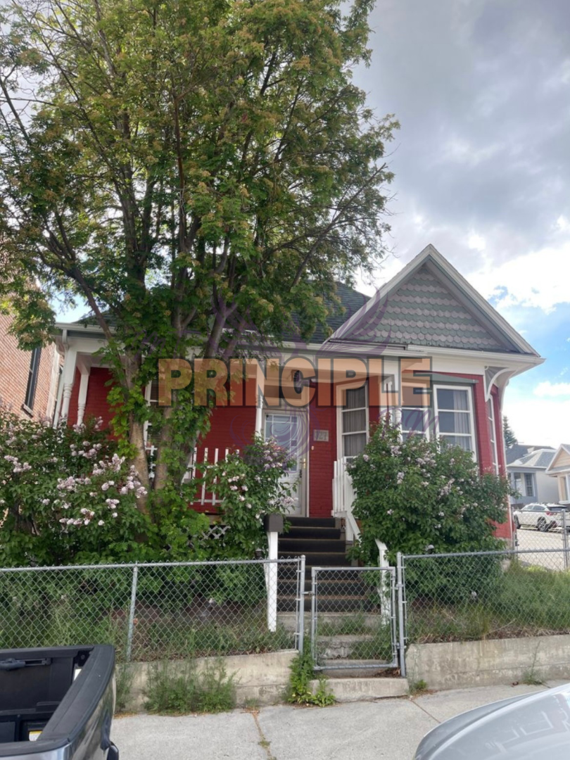 Butte House: 327 N. Alabama