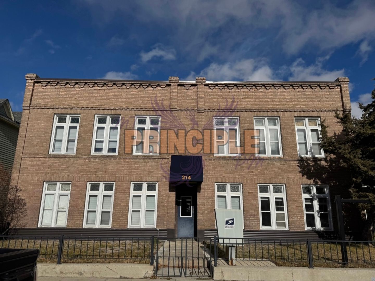 Ananconda Apartment: 214 E. 3rd St.