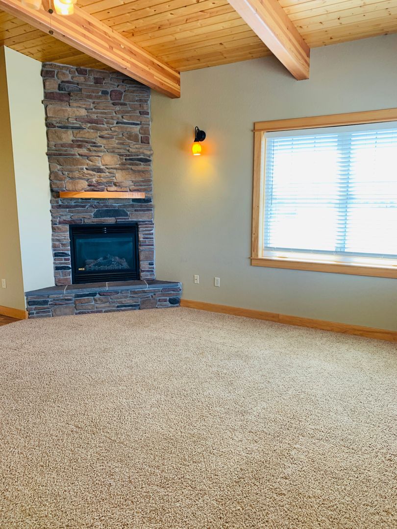 Missoula Apartment: 4852 Kendrick Place