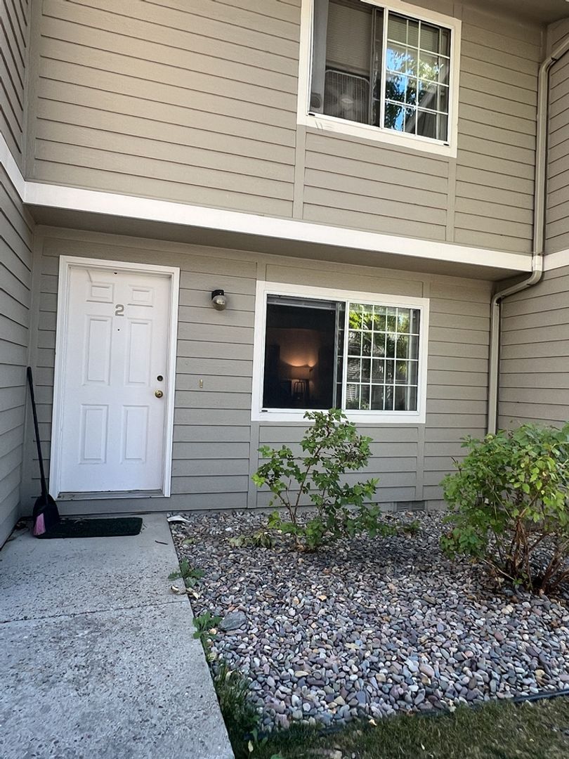 Missoula House: 5510 Creekstone Dr