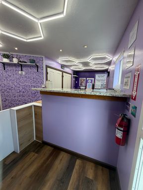410 Expressway H — Turnkey Pet Grooming Suite Available for Lease – photo 1