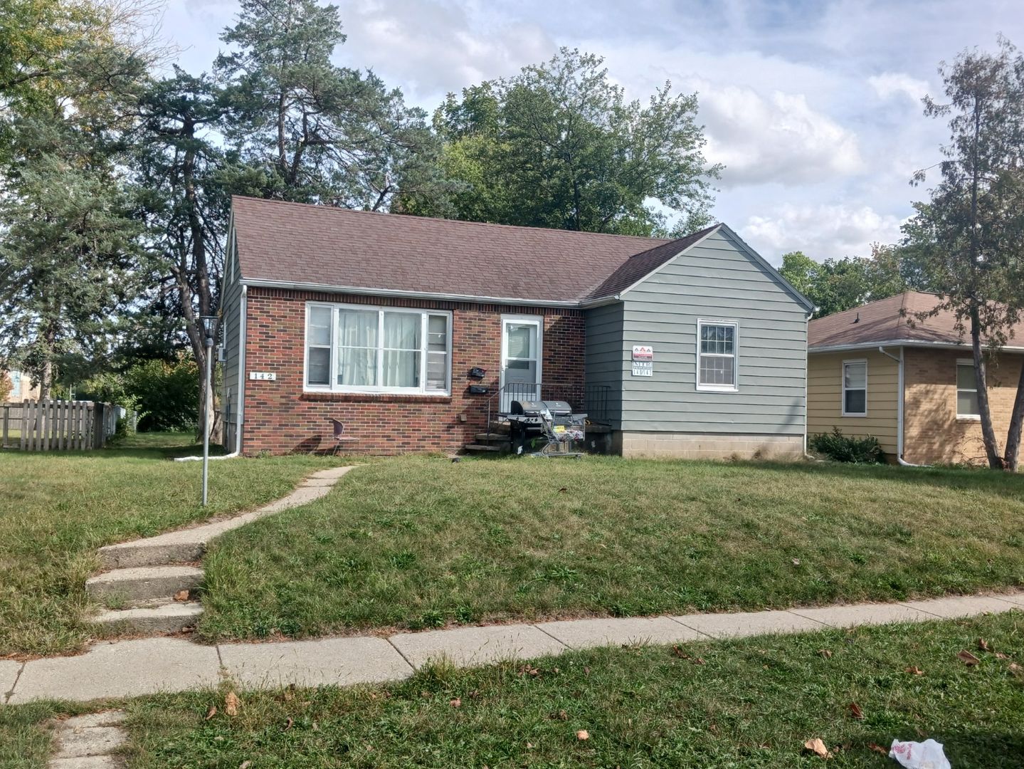 Ames House: 140 S Franklin Ave