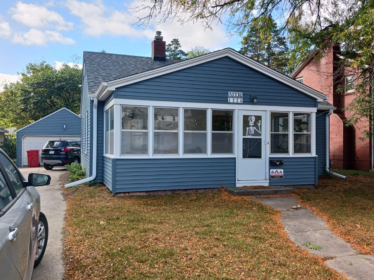 Ames House: 1224 Lincoln Way