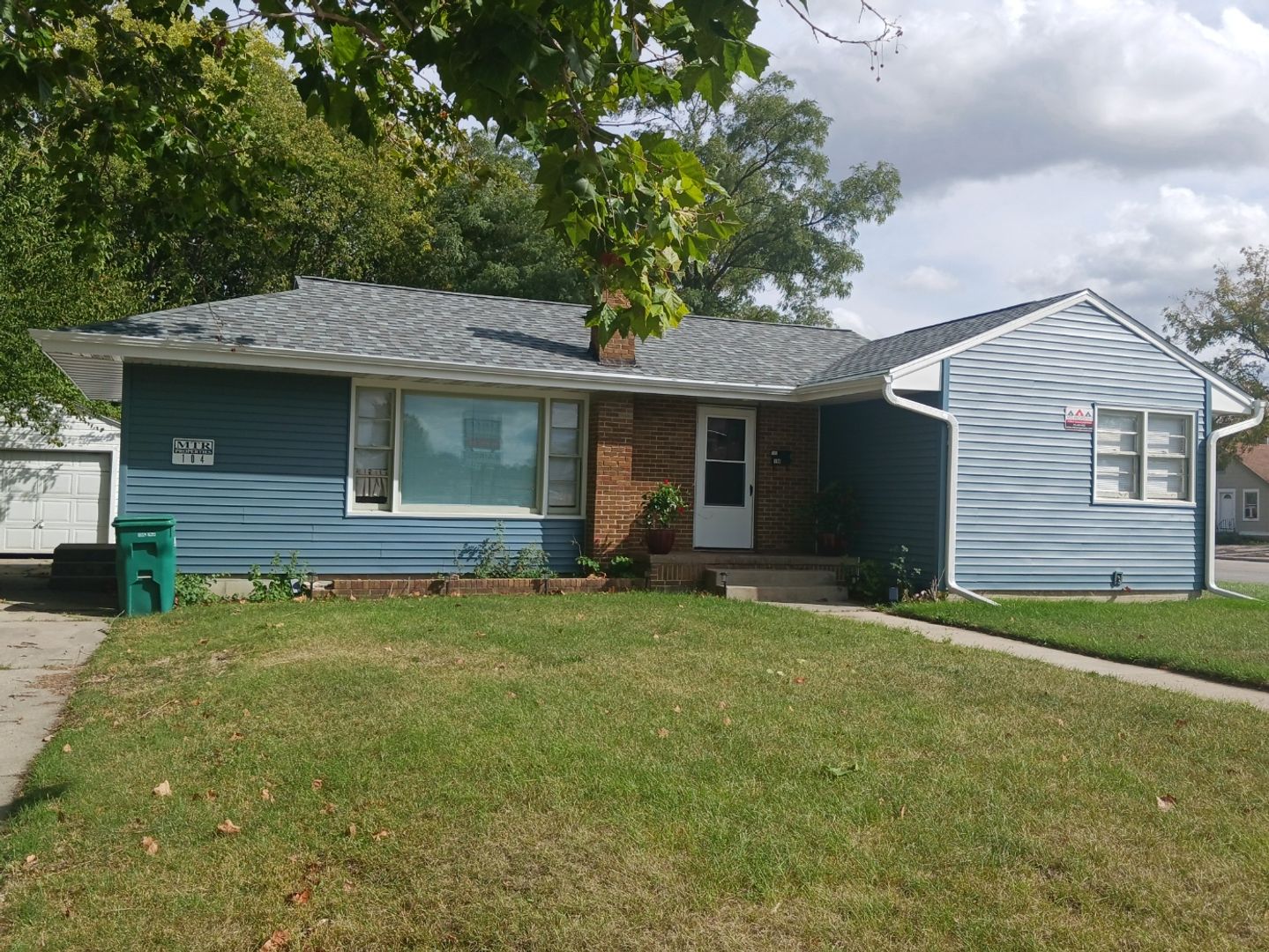 Ames House: 104 Colorado Ave