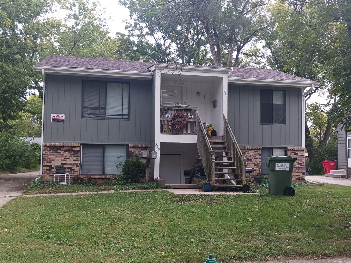 Ames House: 320 S Franklin Ave