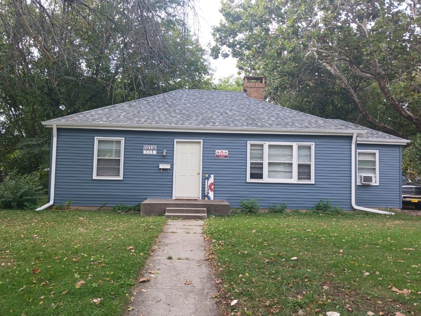 Ames House: 115 N Wilmoth Ave
