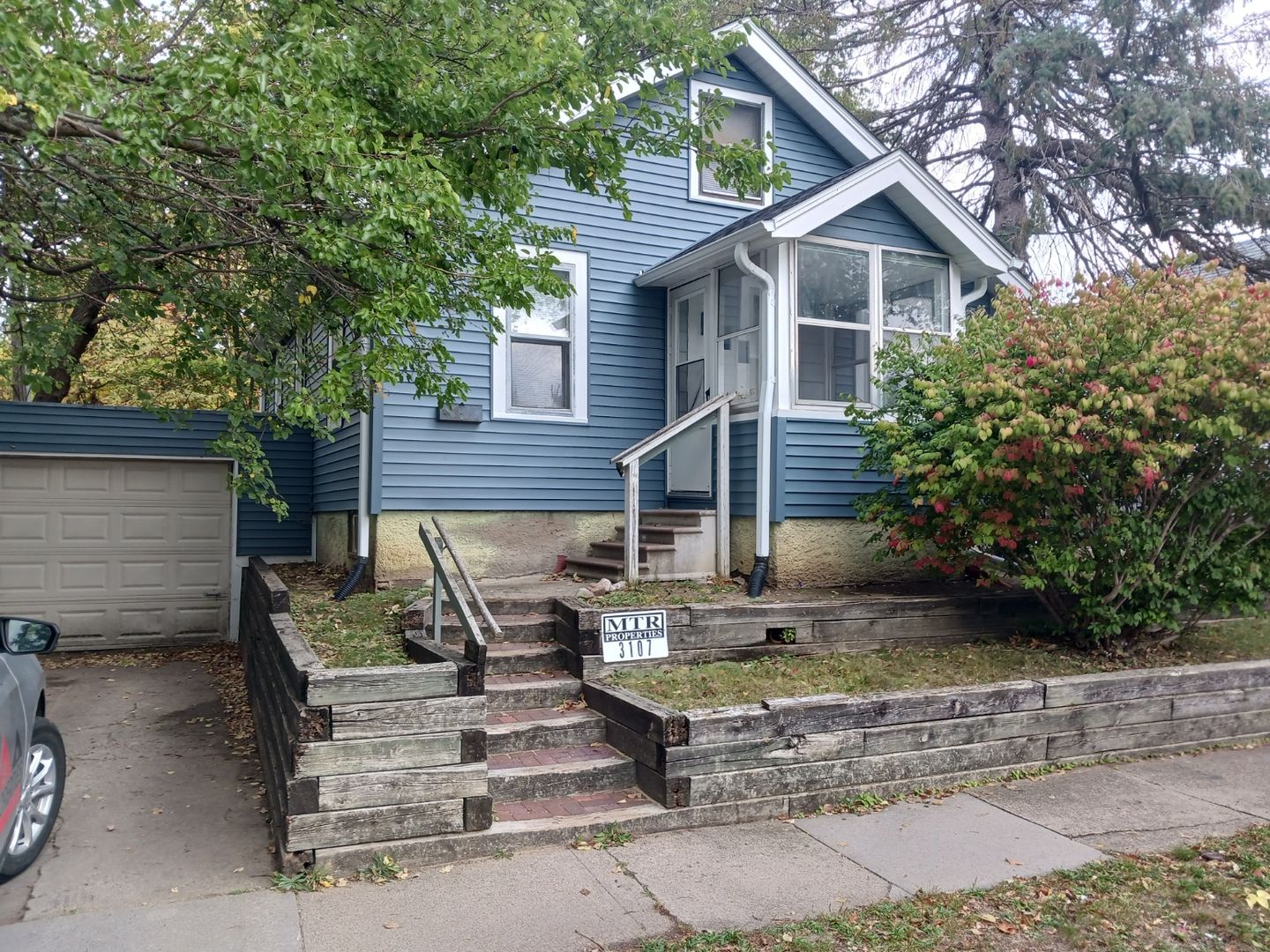 Ames House: 3107 Ellis St