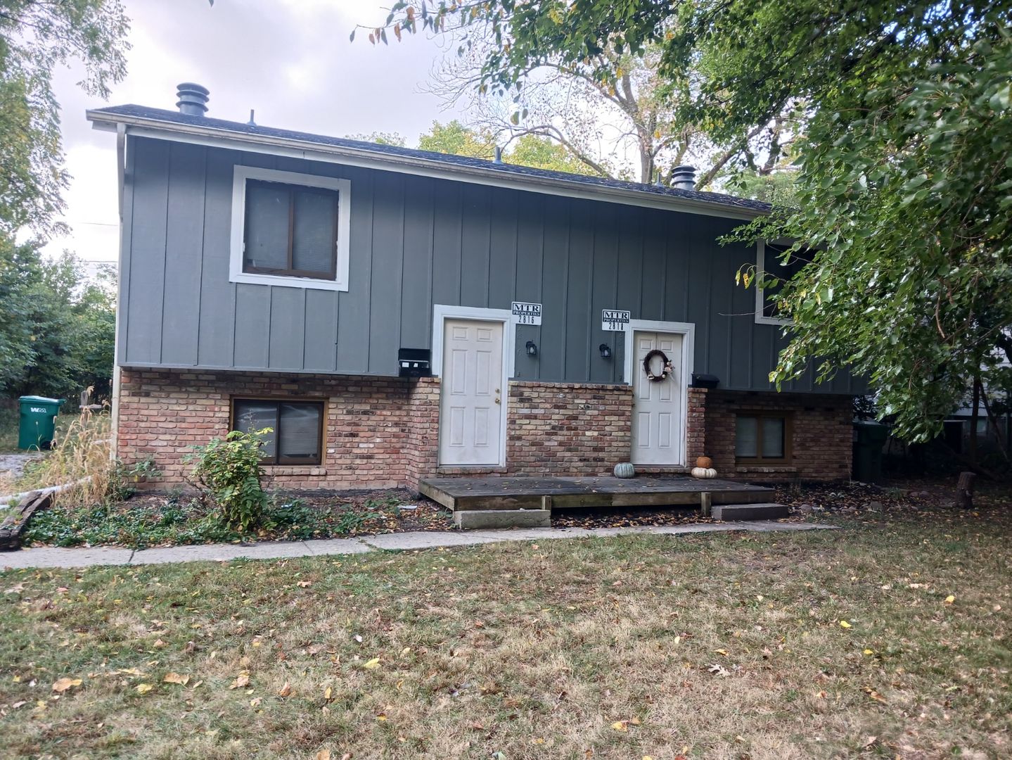 Ames House: 2818 Ross Rd