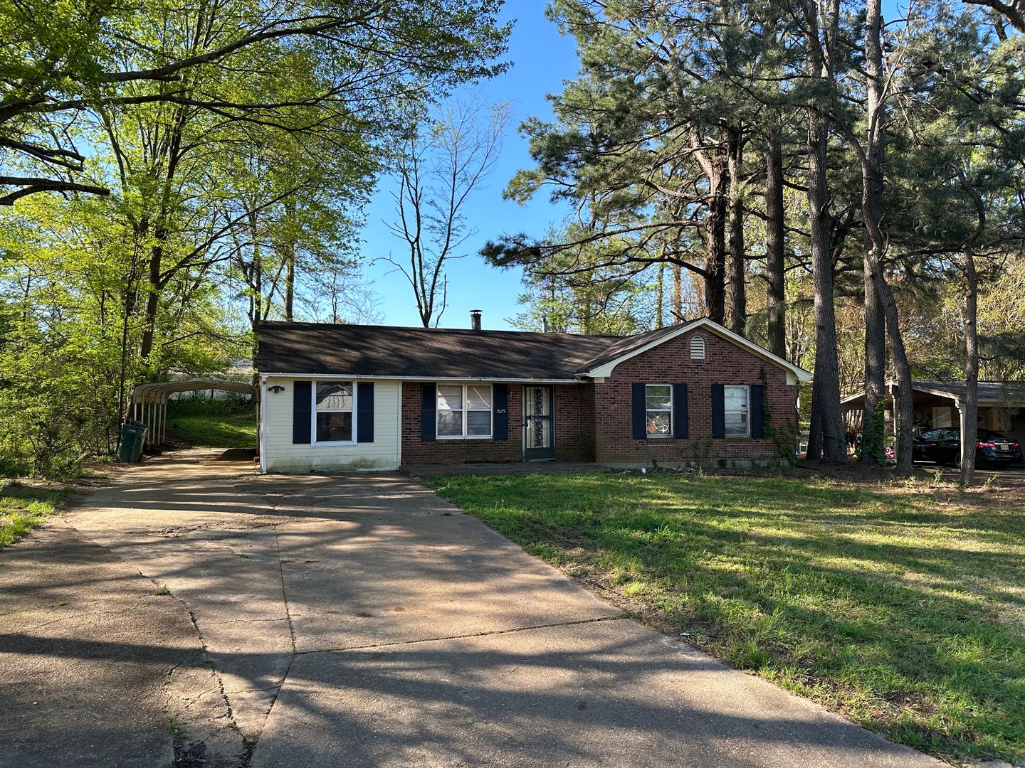 Southaven House: 1925 Coral Hills Drive