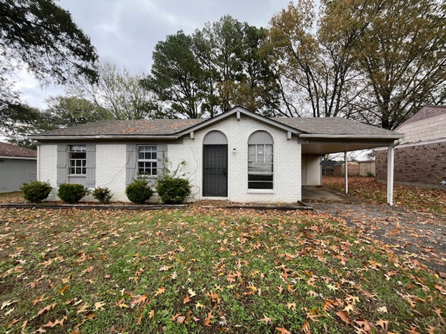 Horn Lake House: 6780 Pinehurst Rd