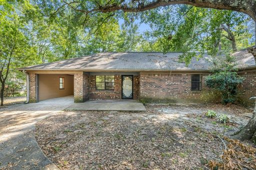 3 Bed 1 Bath Rental at 1137 Marie - A, Tupelo, MS – photo 1