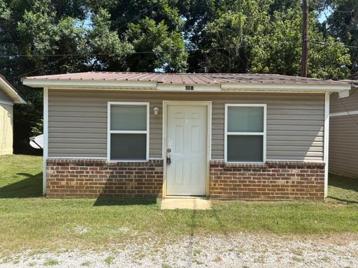 Renovated 1 Bedroom 1 Bath Duplex for Rent!