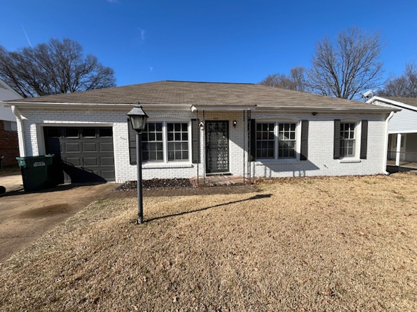 Southaven House: 8399 Booneville Dr