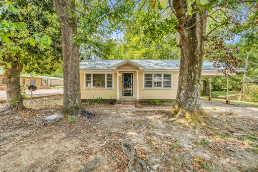 3 Bed 2 Bath Rental at 714 Post Street, Tupelo, MS – photo 1