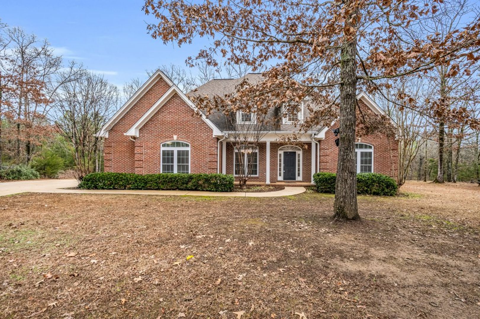 Tupelo House: 127 Emberwood Ct