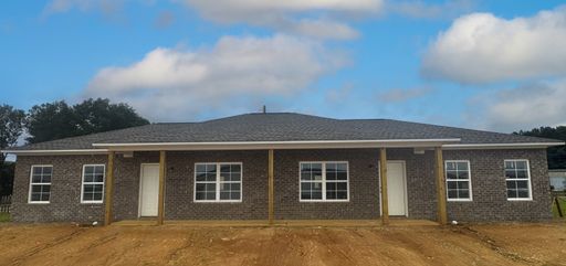 Recently Renovated 3 Bedroom 2 Bath Apartments for Rent!
